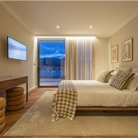 Selection of 5 bedroom seafront villas with pool on Ciovo near Trogir, sleeps 10